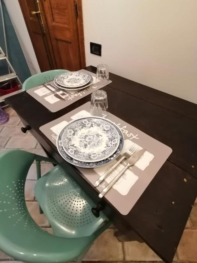 טורינו Romantico Bilocale Nel Cuore Del Balon מראה חיצוני תמונה